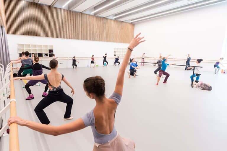English-National-Ballet_London-City-Island-studio-in-use_ENB-FB-image-768x512